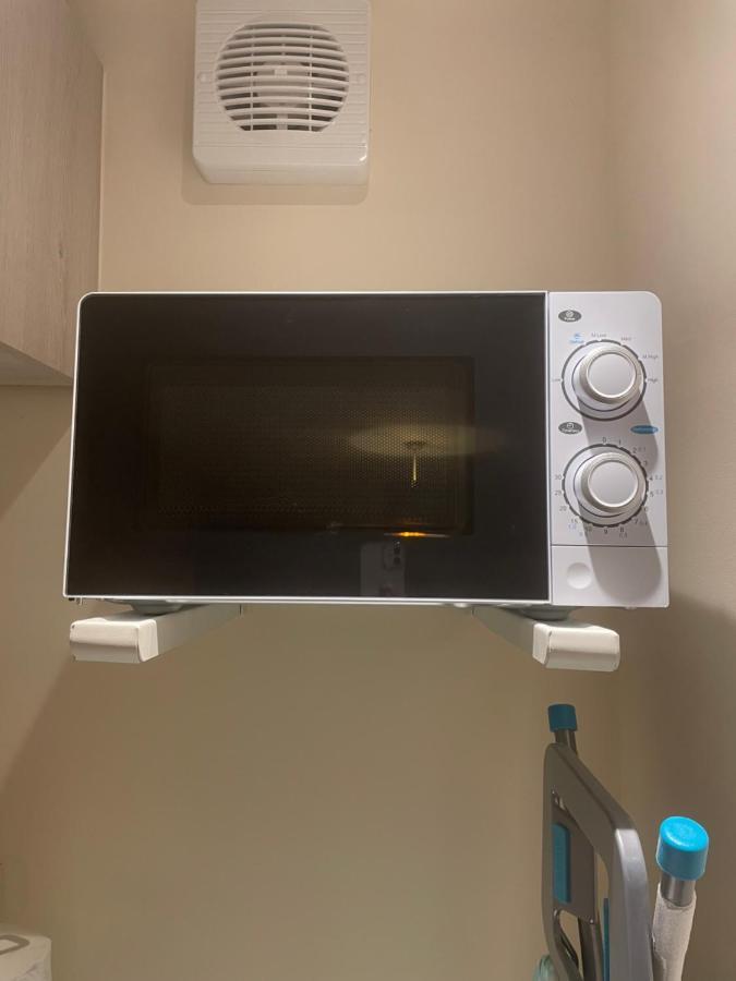 Lovely 1 Bedroom Studio Apartment - マーサー・ティドビル エクステリア 写真